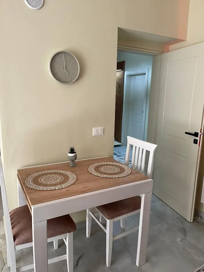 Downtown Deluxe Apartment Shkodra