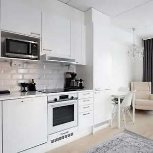 modern-studio-apartment-4-beds-free-parking.tophotelshelsinki.com/